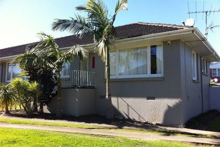 Photo of property in 3/56a Taharoto Road, Takapuna, Auckland, 0622