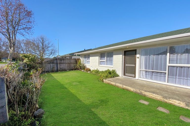 Photo of property in 2/102 Wingate Street, Redwood, Christchurch, 8051