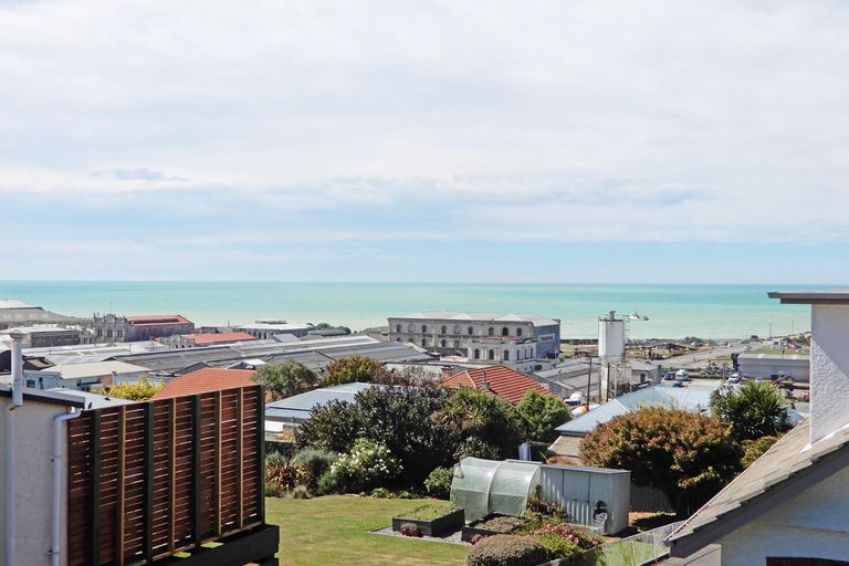 Photo of property in 29 Wharfe Street, South Hill, Oamaru, 9400