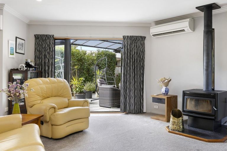 Photo of property in 27 Ventoux Way, Nukuhau, Taupo, 3330