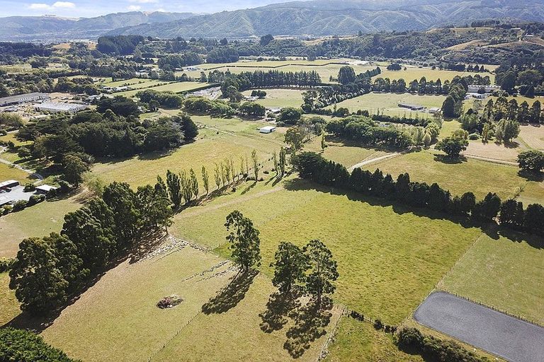 Photo of property in 68c Parkes Line Road, Mangaroa, Upper Hutt, 5018