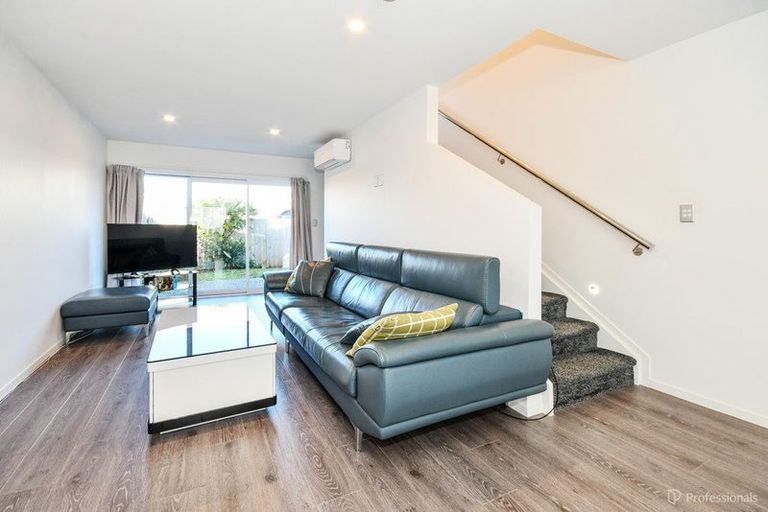 Photo of property in 65a Tawhiti Road, Pukekohe, 2120