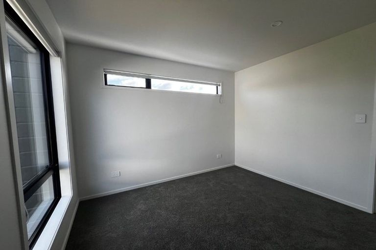 Photo of property in 3/21 Divich Avenue, Te Atatu South, Auckland, 0610