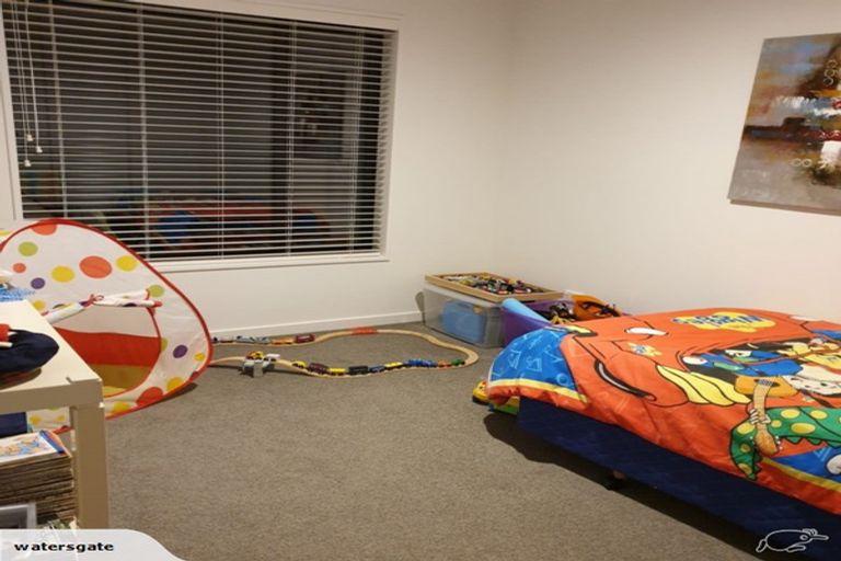 Photo of property in 5 Perrin Place, Darfield, 7510