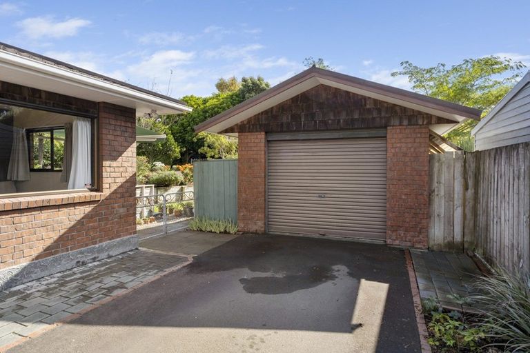 Photo of property in 38 Walton Avenue, Waikanae, 5036