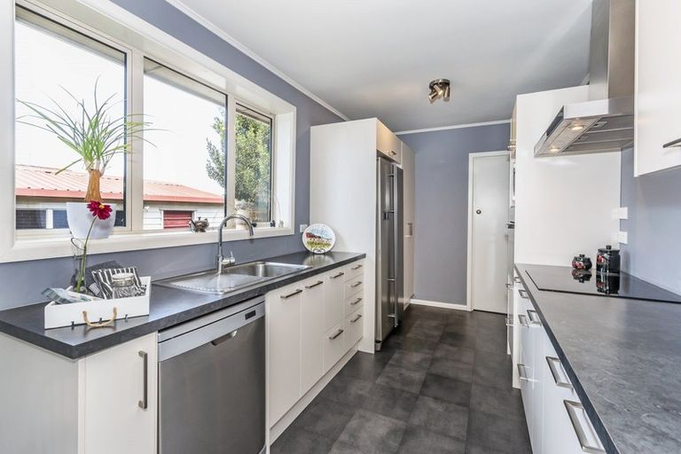 Photo of property in 2 Tie Place, Wigram, Christchurch, 8042