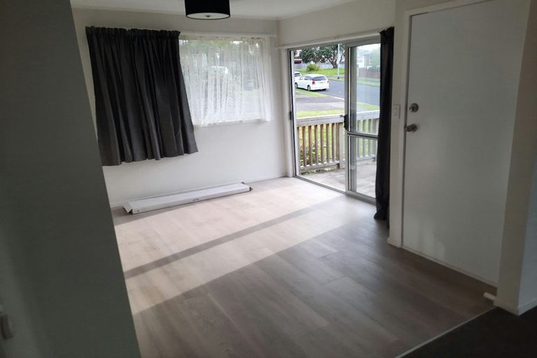 Photo of property in 87 Beechdale Crescent, Pakuranga Heights, Auckland, 2010