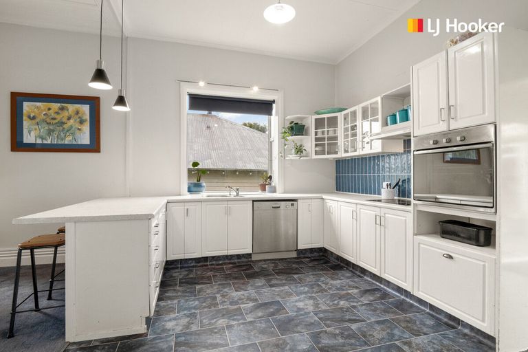 Photo of property in 12 Whitby Street, Mornington, Dunedin, 9011