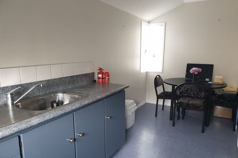 Photo of property in 2/87 Lonsdale Street, New Brighton, Christchurch, 8083
