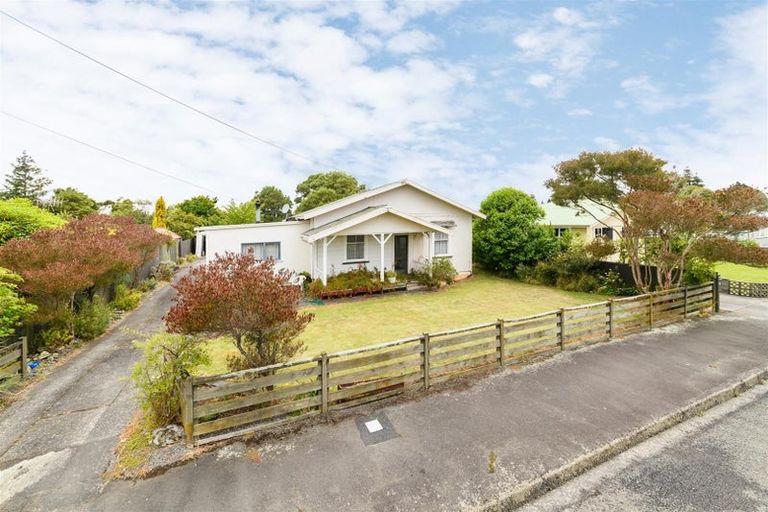 Photo of property in 9 Oxford Street, Marton, 4710