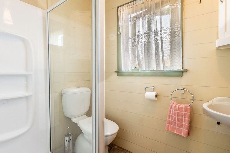 Photo of property in 36 Raroa Place, Pukerua Bay, 5026
