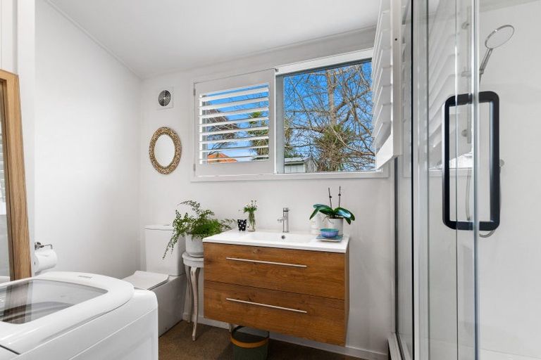 Photo of property in 33 Aramoana Avenue, Devonport, Auckland, 0624