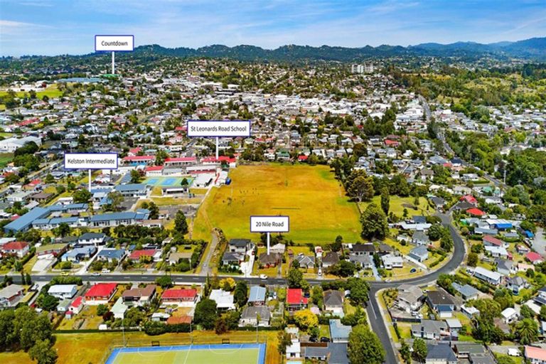 Photo of property in 20 Nile Road, Kelston, Auckland, 0602