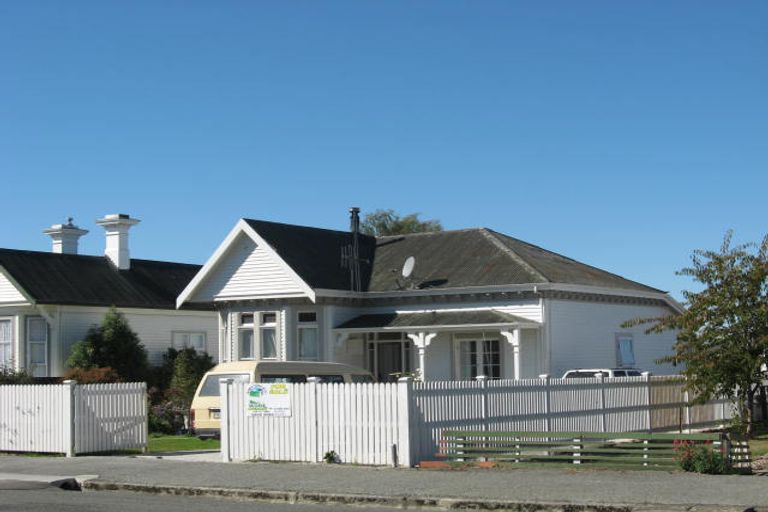 Photo of property in 25 Rhodes Street, Waimate, 7924