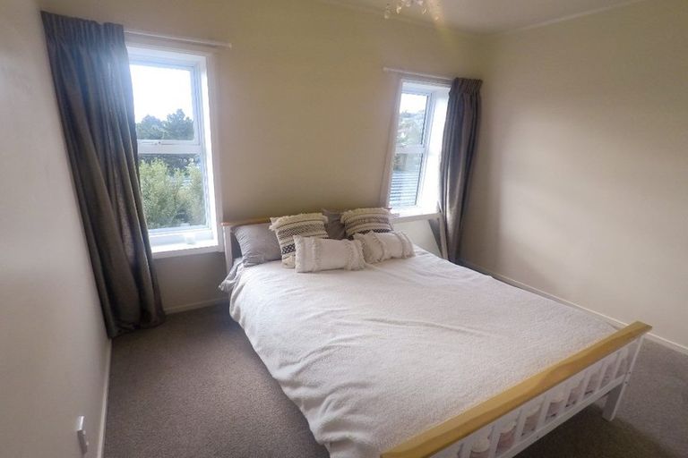 Photo of property in 12 Glen Alton Avenue, Paparangi, Wellington, 6037