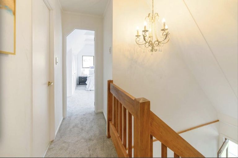 Photo of property in 12 Orinda Close, Botany Downs, Auckland, 2010