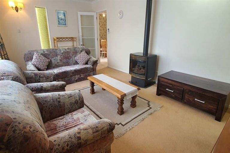 Photo of property in 8 Bond Street, Waimate, 7924