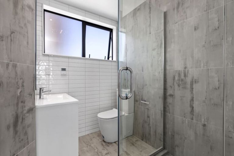 Photo of property in 67c Lake Road, Devonport, Auckland, 0624