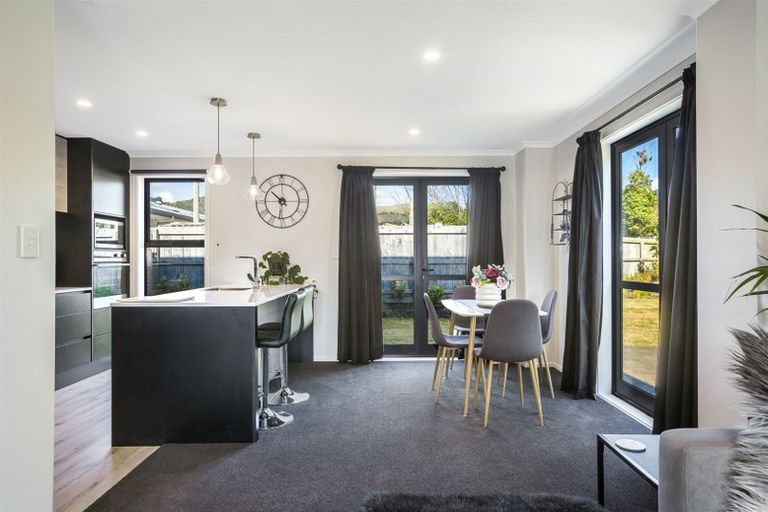 Photo of property in 1e Breakwater Way, Whitby, Porirua, 5024