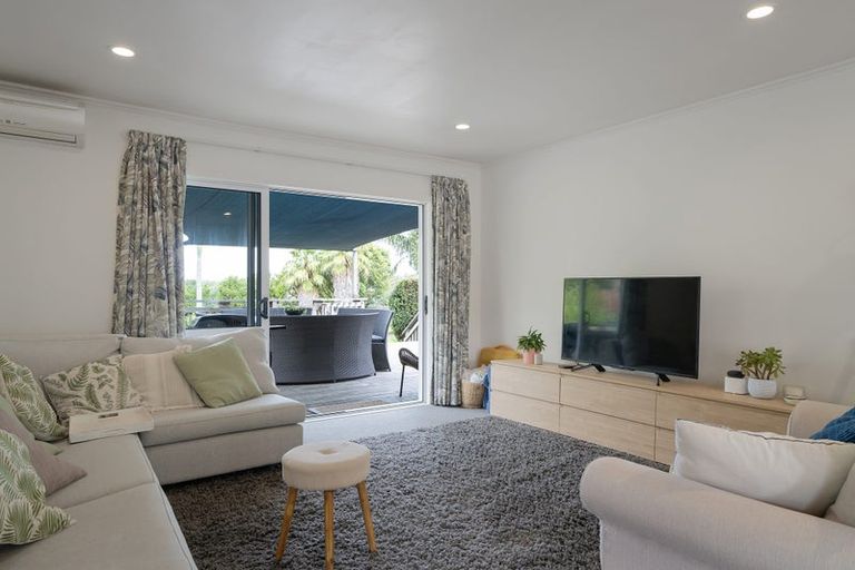 Photo of property in 24 Montgomery Avenue, Onerahi, Whangarei, 0110