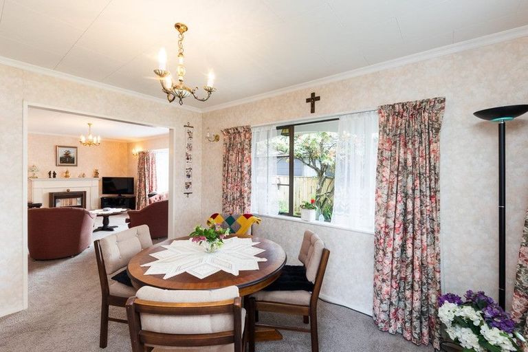 Photo of property in 4 Alan Street, Palmerston North, 4414