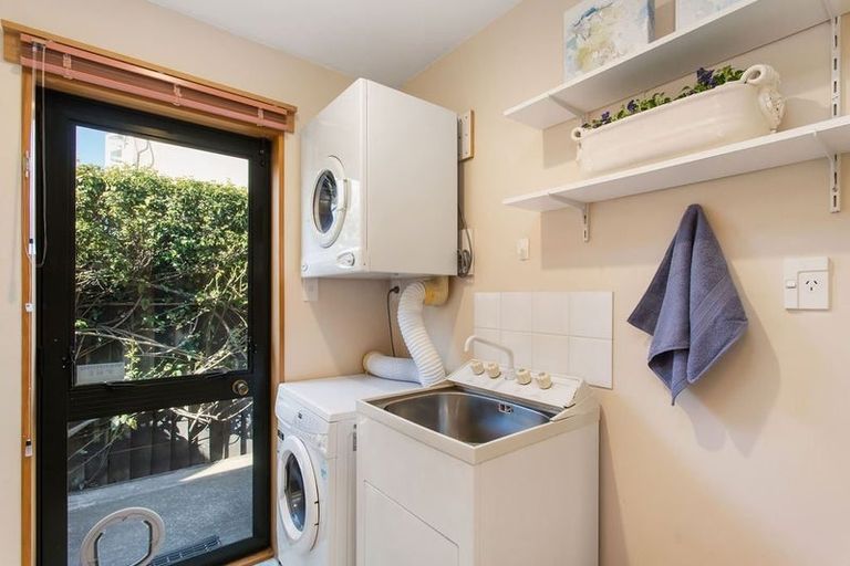 Photo of property in 2/76 Saint Albans Street, St Albans, Christchurch, 8014