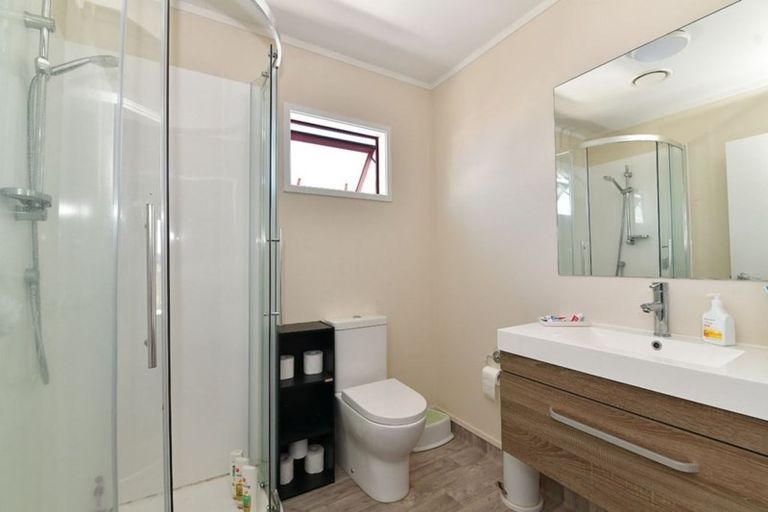 Photo of property in 200 Parkhurst Road, Parakai, 0830