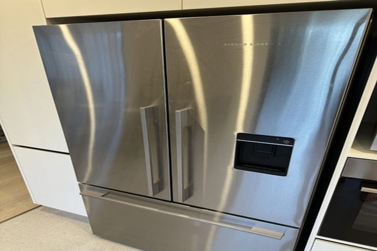 Photo of property in 48a Portadown Avenue, Pakuranga Heights, Auckland, 2010