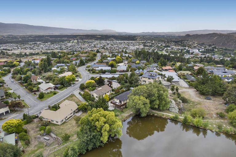 Photo of property in 84 Aronui Road, Bridge Hill, Alexandra, 9320