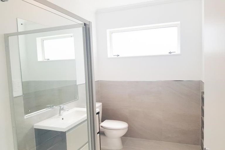 Photo of property in 5 Tyler Davies Drive, Red Beach, 0932