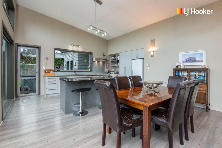 Photo of property in 16 Irwin Logan Drive, Mosgiel, 9024