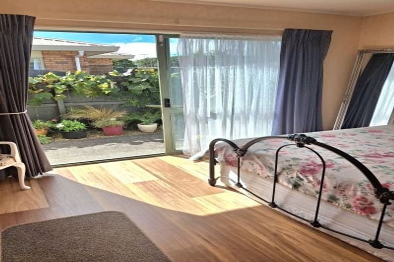 Photo of property in 3 Kimshee Way, Tuakau, 2121