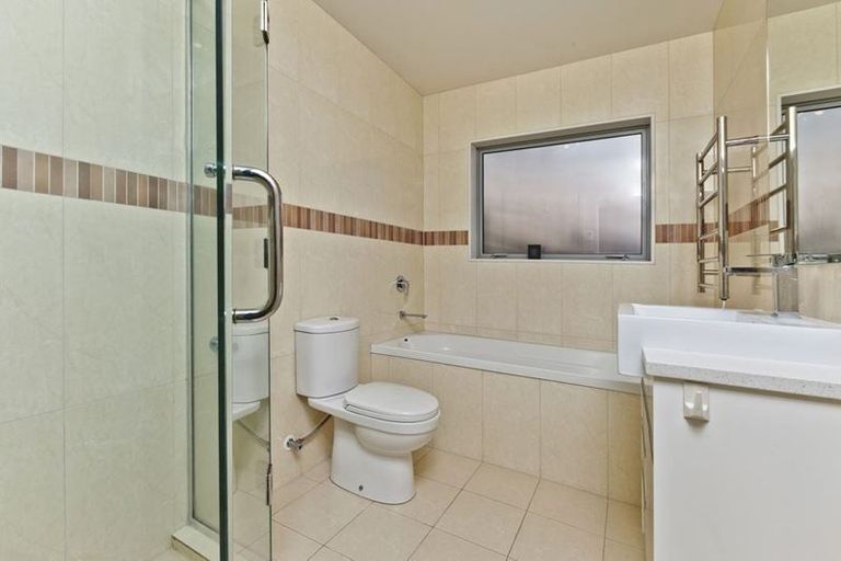 Photo of property in 90b Schnapper Rock Road, Schnapper Rock, Auckland, 0632