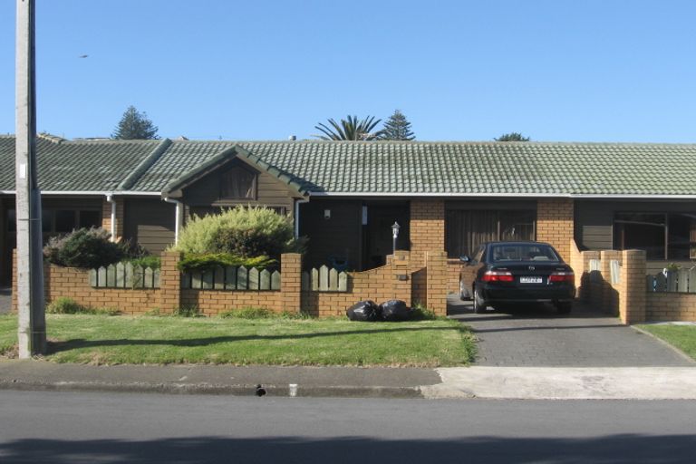 Photo of property in 8a Richard Street, Titahi Bay, Porirua, 5022