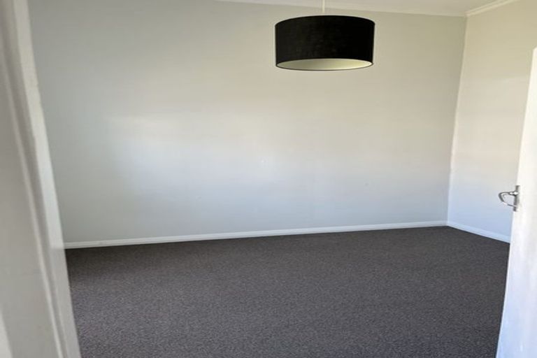 Photo of property in 18 Stoke Street, Newtown, Wellington, 6021