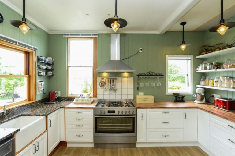 Photo of property in 5 Rose Street, Waipawa, 4210