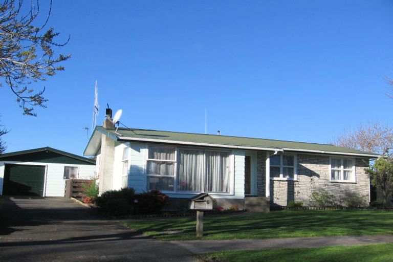 Photo of property in 6 Saturn Crescent, Milson, Palmerston North, 4414