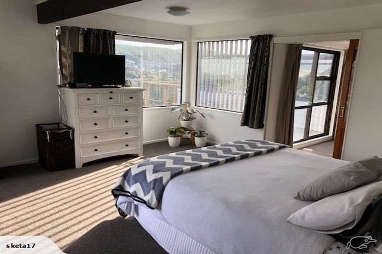 Photo of property in 30 Wingfield Place, Churton Park, Wellington, 6037