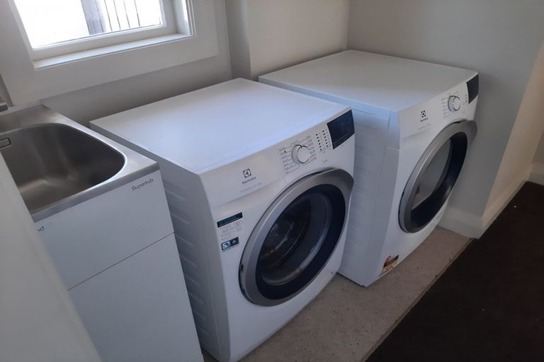 Photo of property in 1/18 Ruahine Street, Hataitai, Wellington, 6021