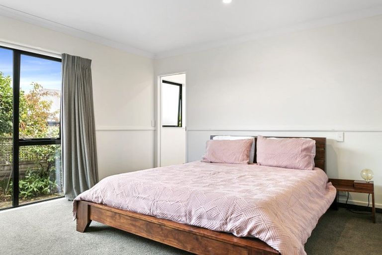 Photo of property in 2/73 Harvey Street, Waipahihi, Taupo, 3330