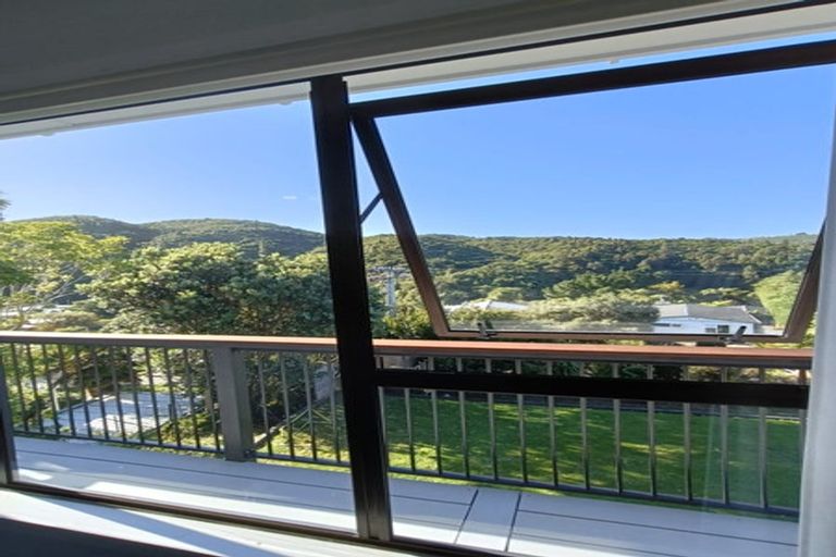 Photo of property in 25 Foster Crescent, Belmont, Lower Hutt, 5010