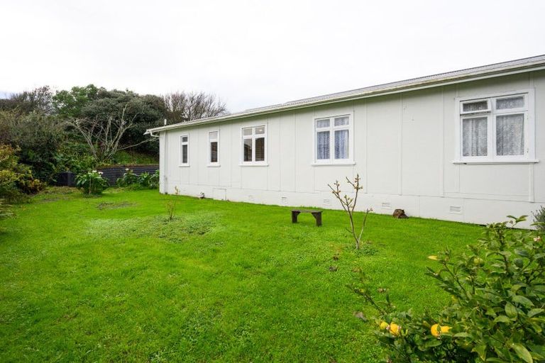 Photo of property in 23 Jenks Street, Foxton, 4814