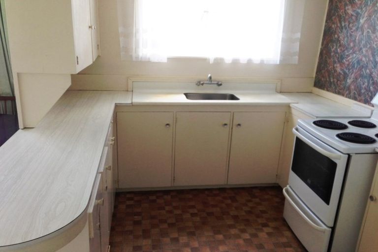 Photo of property in 1/69 College Road, Northcote, Auckland, 0627