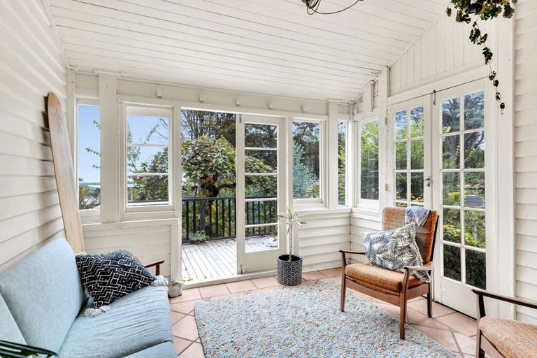 Photo of property in 353 Devon Street West, Lynmouth, New Plymouth, 4310