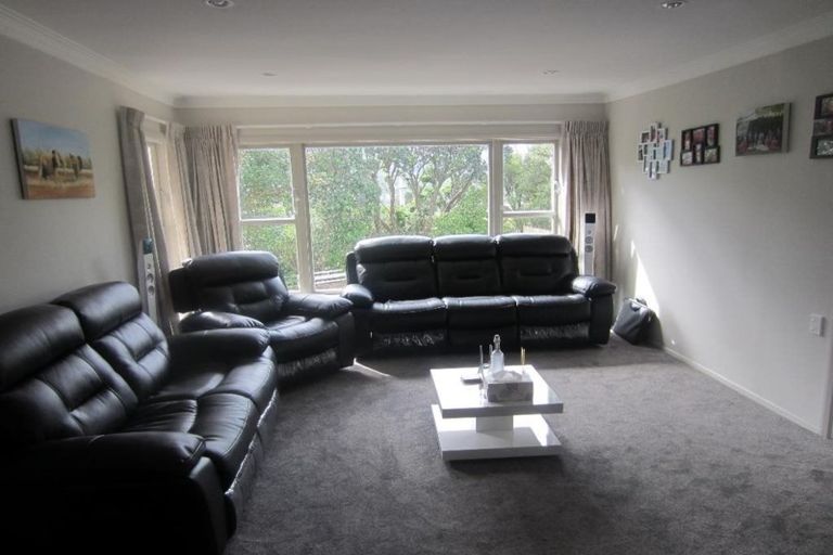 Photo of property in 9 Allen Terrace, Tawa, Wellington, 5028