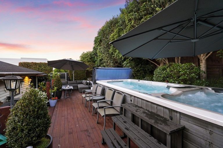 Photo of property in 29 Regency Park Drive, Gulf Harbour, Whangaparaoa, 0930