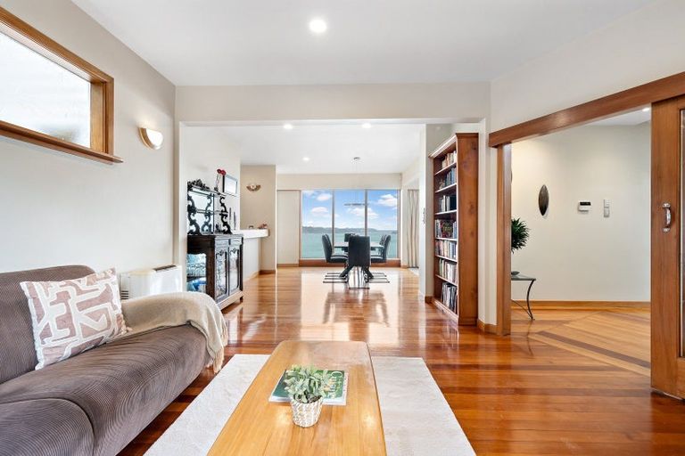 Photo of property in 9 Homebush Road, Khandallah, Wellington, 6035