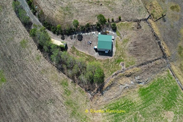 Photo of property in 196 Metcalfe Road, Matakohe, 0593