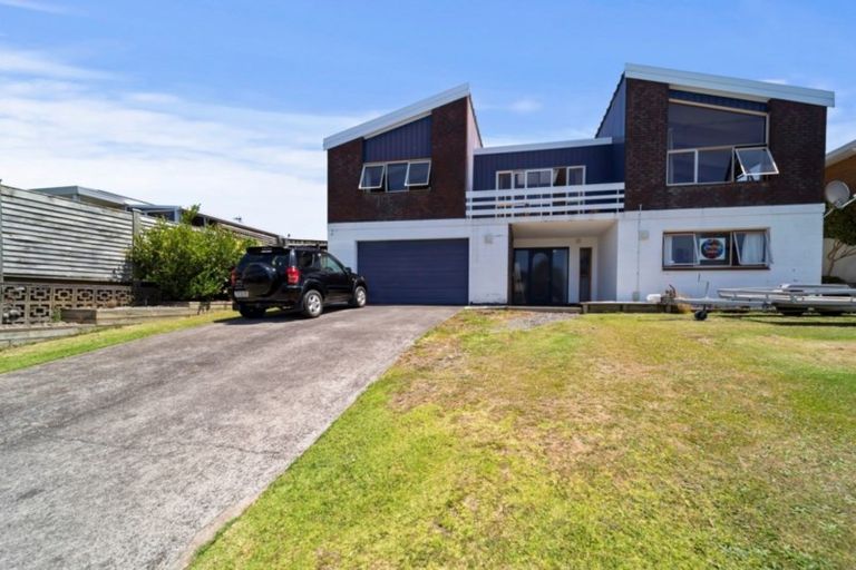 Photo of property in 20 Tiverton Crescent, Whalers Gate, New Plymouth, 4310