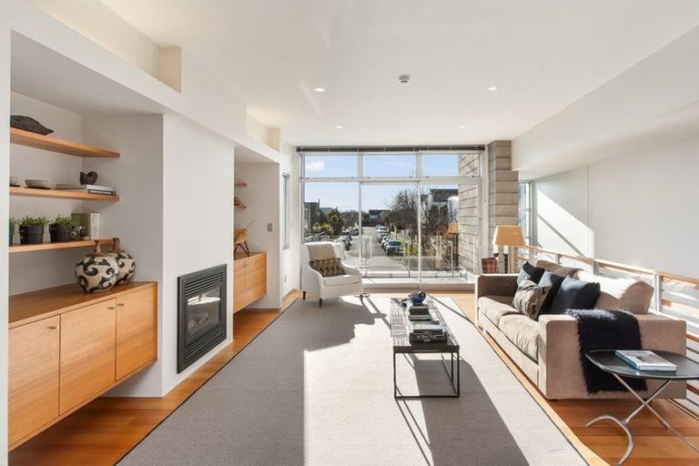 Photo of property in 30 Carlton Mill Road, Merivale, Christchurch, 8014